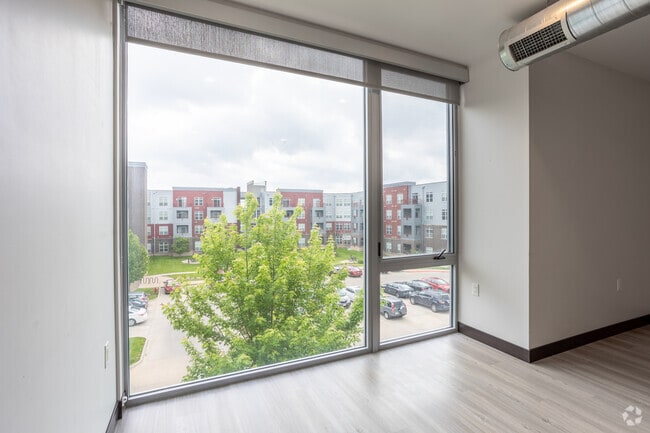 Efficiency - 582SF - Living Room