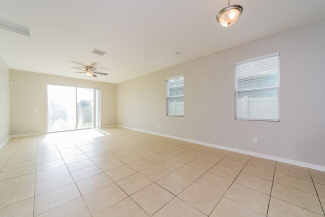 Photo - 1859 Castleton Dr