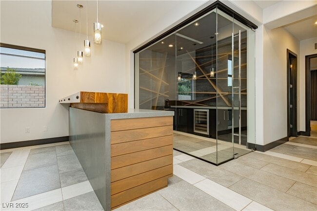 Photo - 94 Glade Hollow Dr