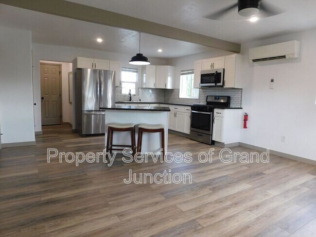 Photo - 1002 Santa Clara Ave Unit 4