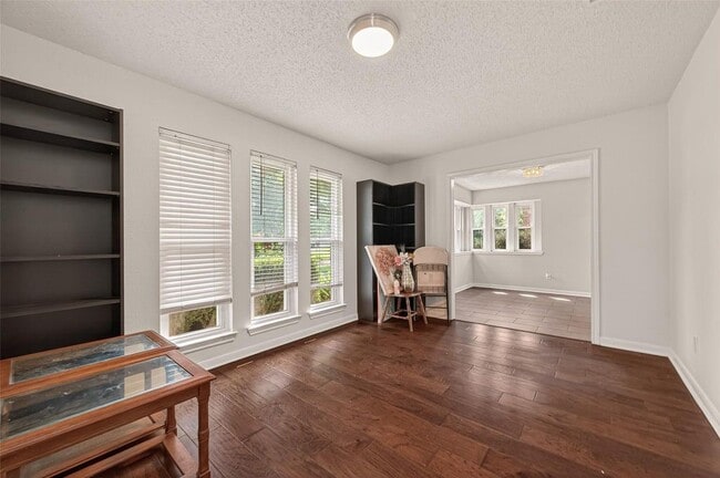 Photo - 14507 Ravenhurst Ln