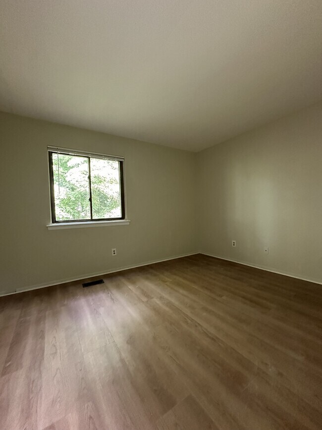 Photo - 1511 Woodhollow Dr