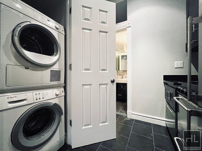 Photo - EAST 28 STREET Unidad 1B