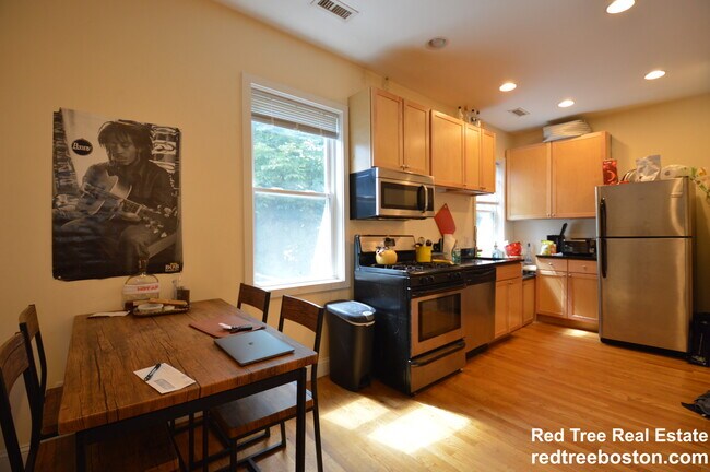 Photo - 24 Ashford St Unidad 2