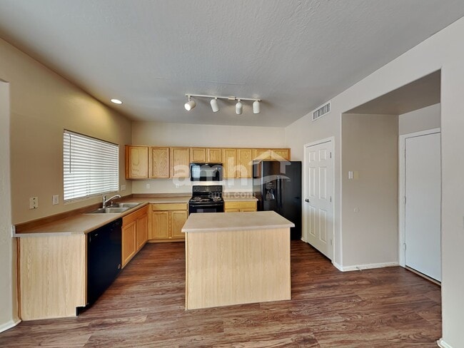 Photo - 1509 S 123rd Dr