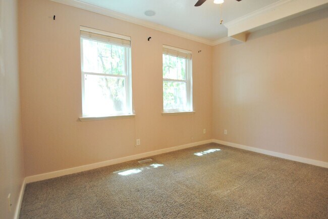 Photo - 1035 N 130 W