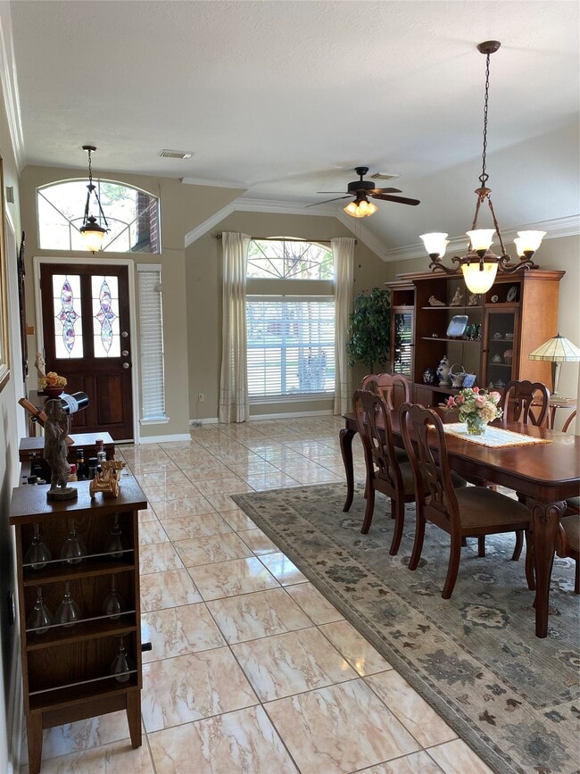 Photo - 1142 Knoll Crest Ct