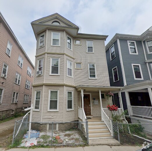 Building Photo - 93A Hillside St Rental