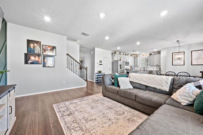 Photo - 317 Black Alder St