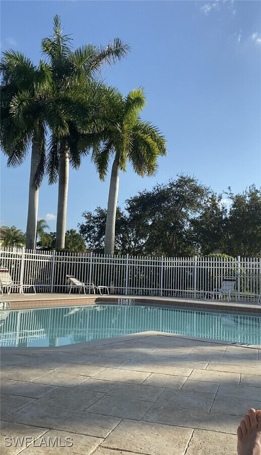 Photo - 768 Hampton Cir