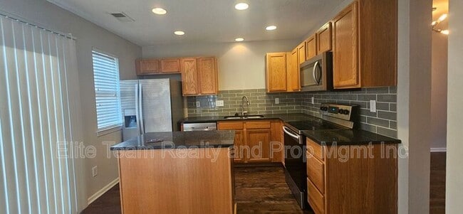 Photo - 6807 Juniper Tree St