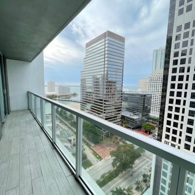 Building Photo - 500 Brickell Ave Unit 2506