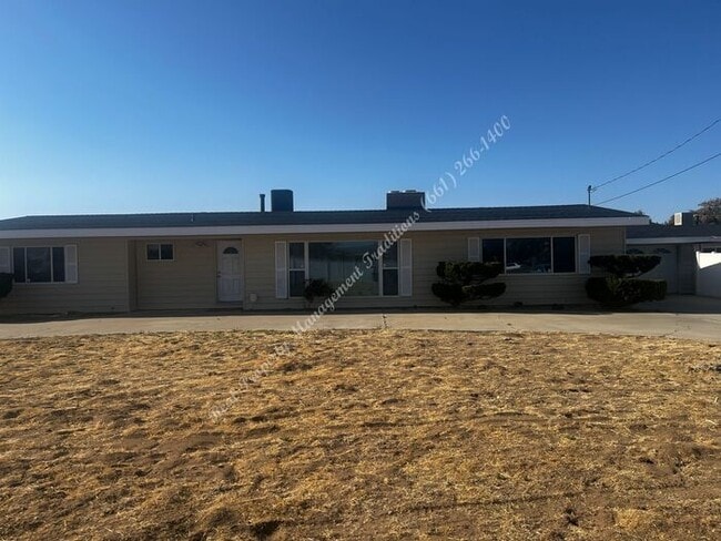 Ranch Style Home on Large Lot Located in W... - Ranch Style Home on Large Lot Located in W...