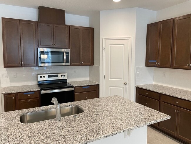 Photo - TOWNHOME IN HIGHLY DESIRABLE WINTER SPRINGS/TUSCAWILLA