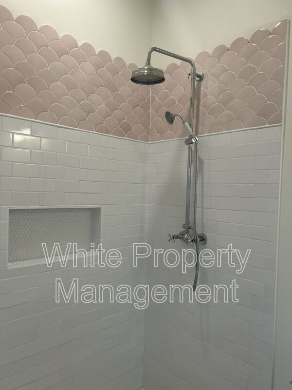 Photo - 3612 E Brief Rd