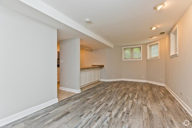 Building Photo - 2 bedroom in Chicago IL 60640 Unit GDN Rental