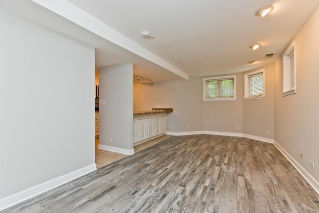 2 bedroom in Chicago IL 60640 - 2 bedroom in Chicago IL 60640 Condo Unit GDN