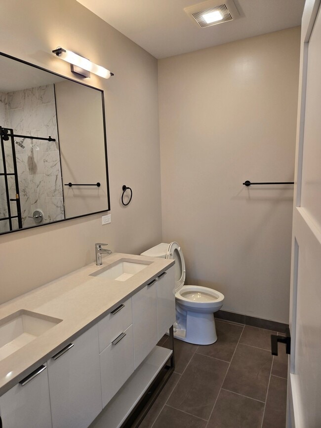 Photo - 2909 N Milwaukee Ave Unidad 1