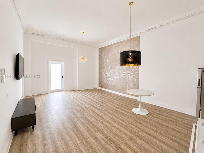 Photo - 3025 Indian Creek Dr Unit 110