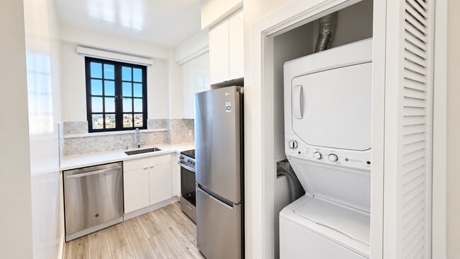 Photo - 555 Buena Vista Ave W Unit 306