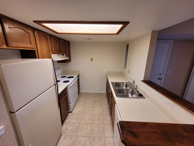 Photo - Rampart View Apartments