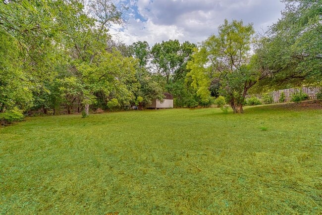 Photo - 568 W Quill Dr