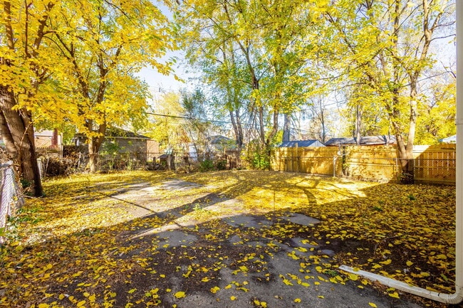 Photo - 20209 Revere St