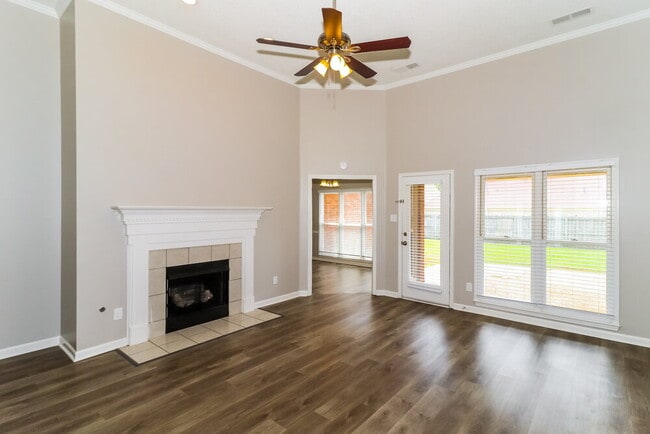 Photo - 9261 Chimneyrock Blvd.