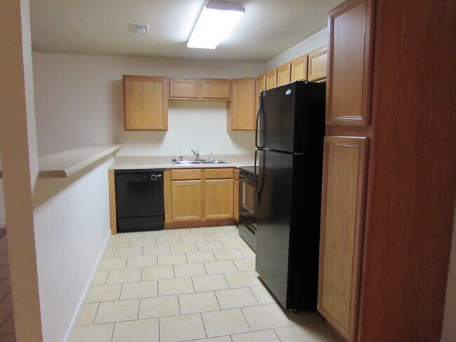 Photo - 6655-MF2-E2 Unit A