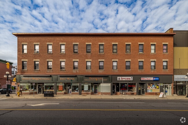 Photo - 260-1/2 Dalhousie Avenue