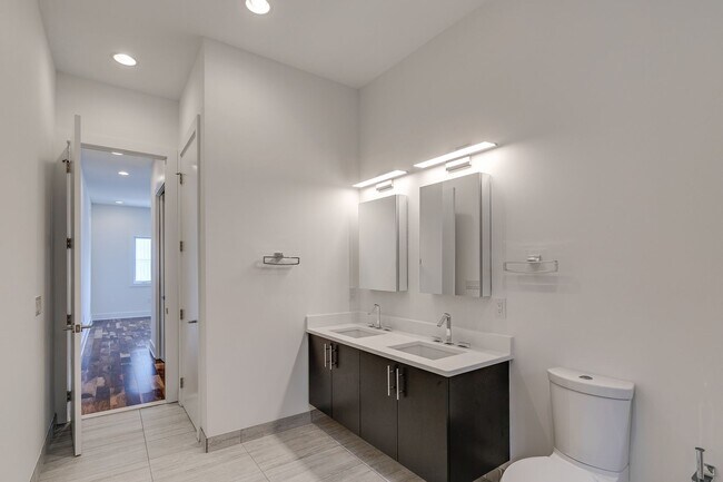 Photo - 326 Potts St