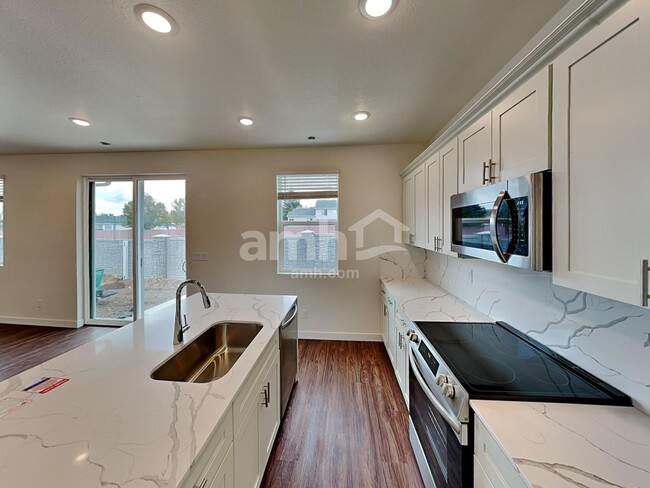 4757 W Nector Tee Rd