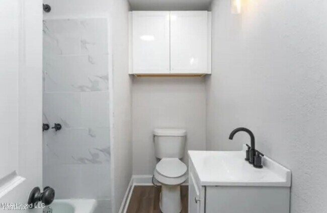 Photo - 4 br, 2 bath House - 408 Blank Street