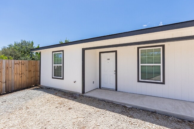 Photo - 1006 Co Rd 4516