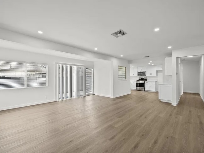 Building Photo - 16049 Tuba St