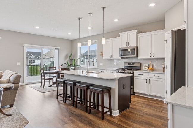 Photo - 7393 Emily Cir