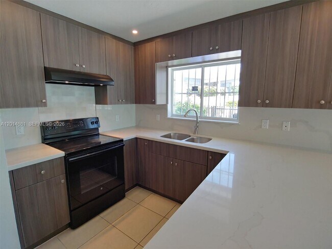 Photo - 1270 NW 39th St Unidad 1270