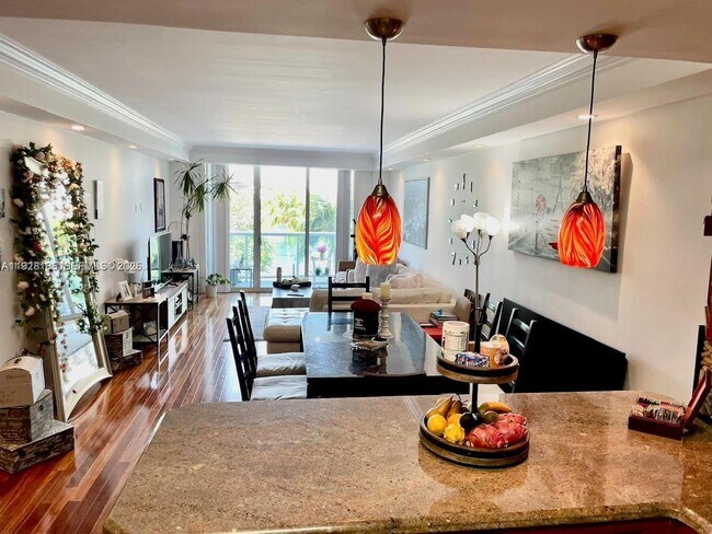 Photo - 19390 Collins Ave Unit 307