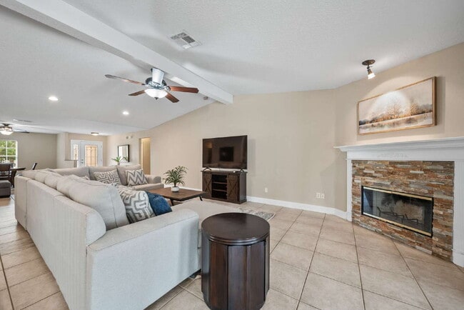 Photo - Luxurious Palm Coast Retreat: 4-Bed 3 Bath Pool Home