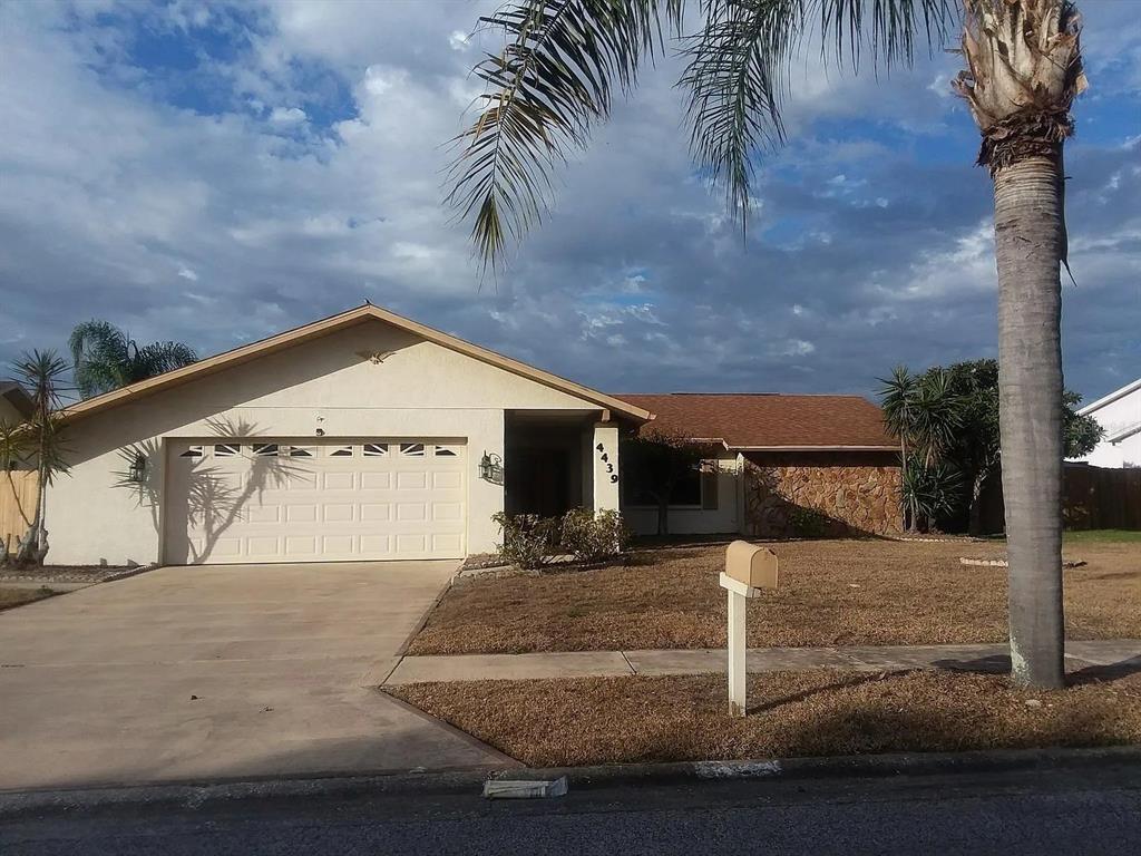 Photo - 4439 Summerlake Dr House