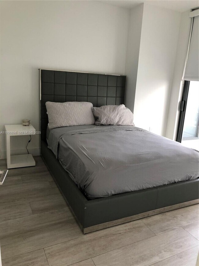 Photo - 121 NE 34th St Unit 2601