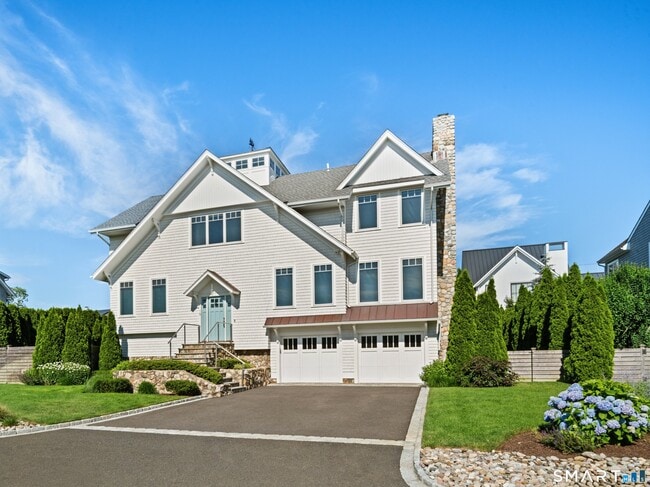 Building Photo - 19 Spriteview Ave
