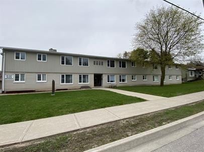 Building Photo - 7 -751 Hugel Avenue - 2 Bedroom Available Unit 7