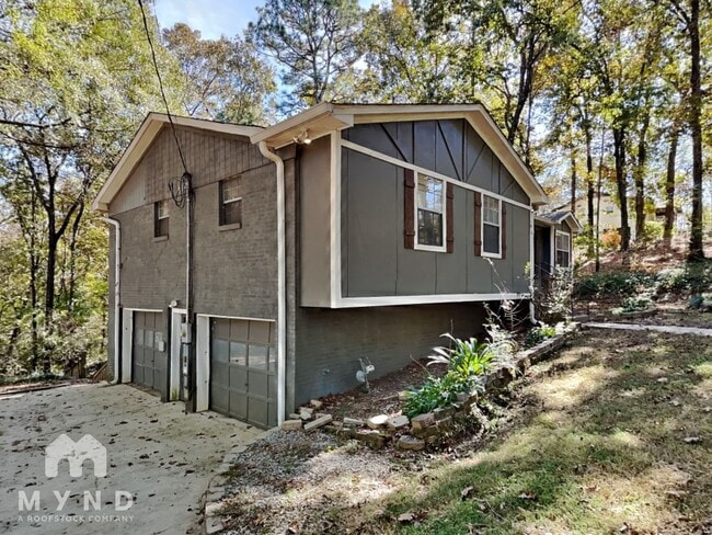 Building Photo - 1118 Arrowhead Trail