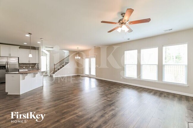 Photo - 409 Flat Rock Ln