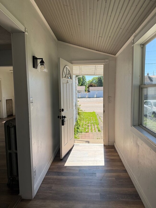 Photo - Three-Bedroom Home located in Oshkosh