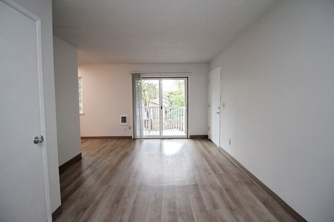 Photo - 5704 SW Beaverton Hillsdale Hwy Unidad 1