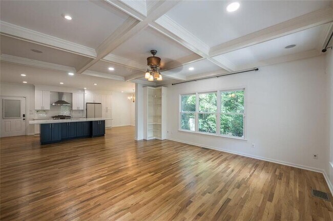 Photo - 1018 Berne St SE