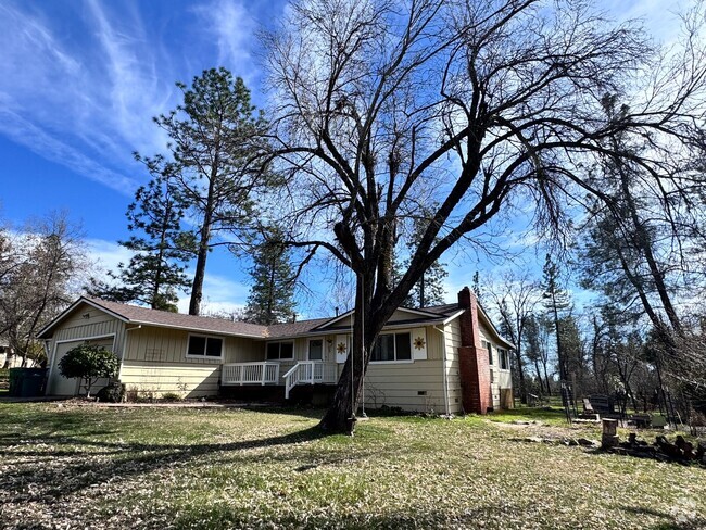 Building Photo - Country house