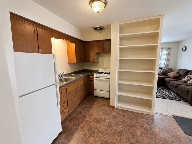 Photo - 3600 Pennsylvania Ave S Unit 4